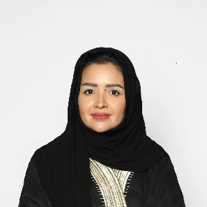 سارة العامري